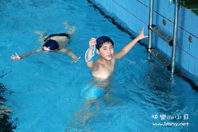 金东浩成长日记学游泳毕业照片image