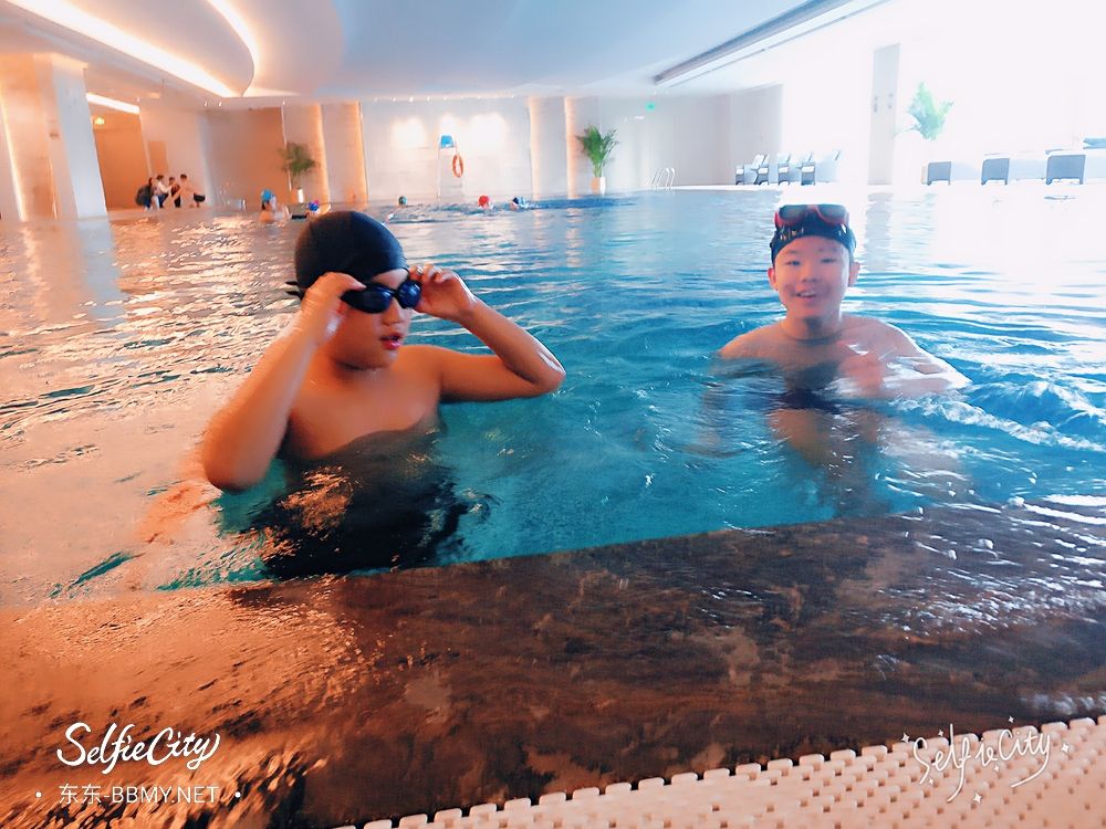 金东浩成长日记年初一和哥哥去游泳照片SelfieCity_20210922140351_org.jpg