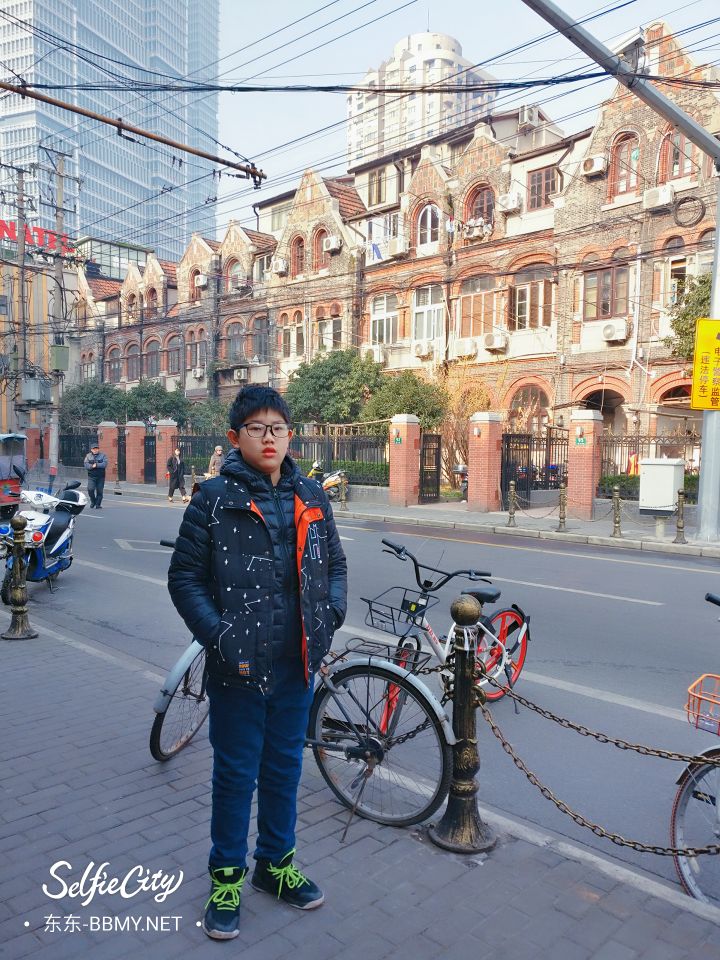 金东浩成长日记上海游记之街拍照片SelfieCity_20210922220402_org.jpg