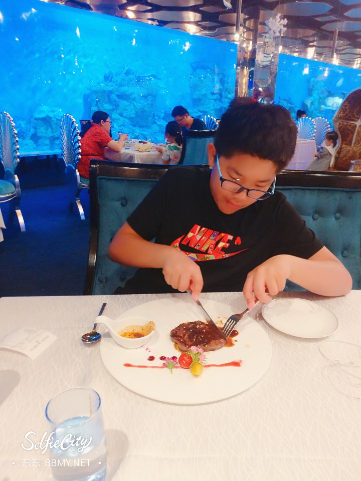 金东浩成长日记品尝海洋餐厅西餐照片SelfieCity_20210923162811_org.jpg